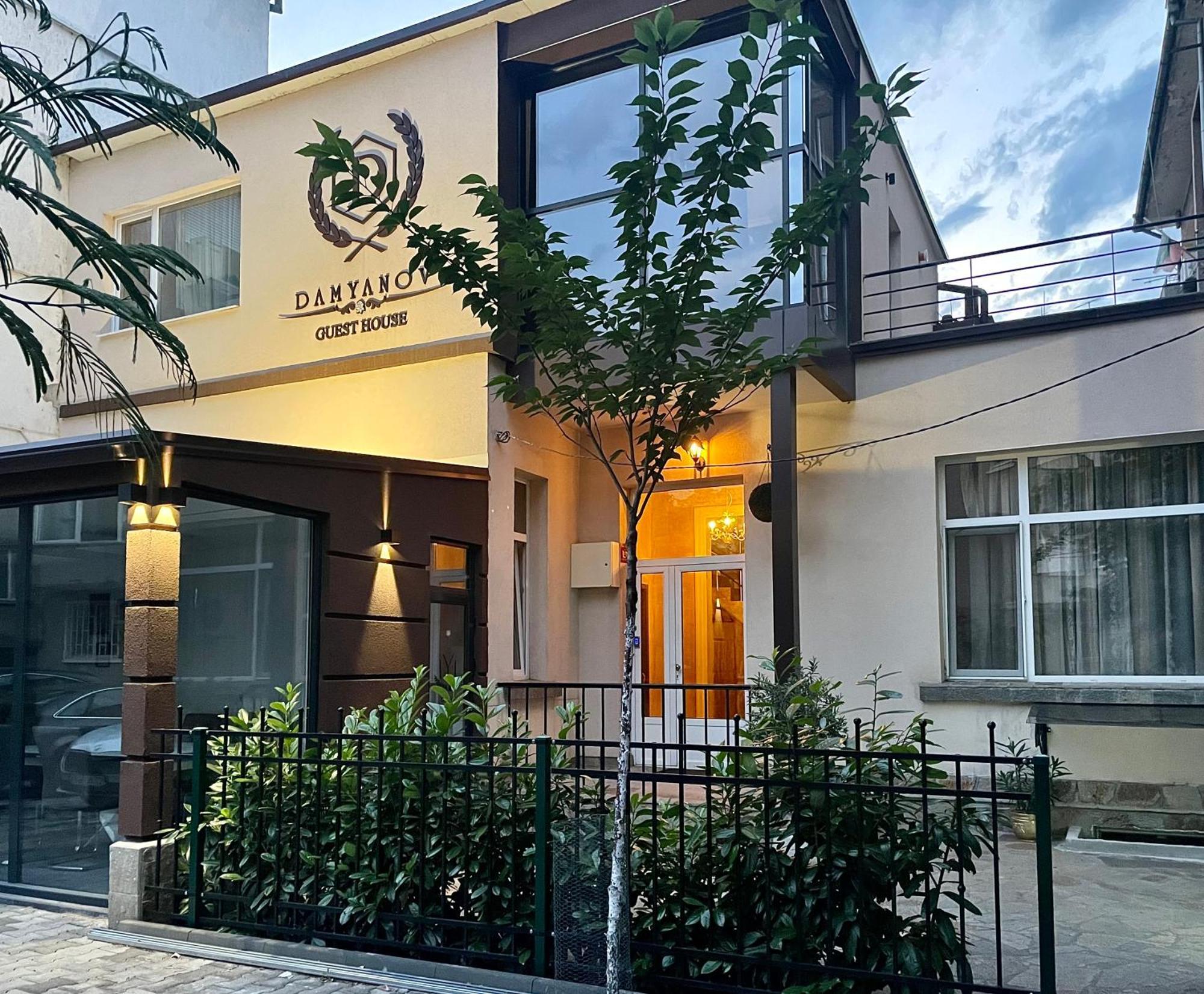 Damyanov House Hotel Kazanlak Kültér fotó
